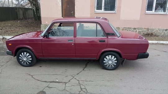 Продам ВАЗ 2107(2005г.в)отличный вариант для (4)
