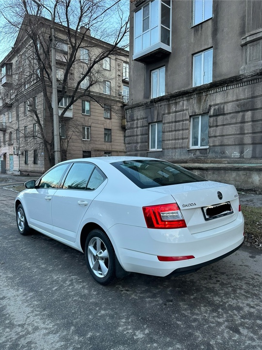SKODA OCTAVIA A7 2014 года.
ОДИН (2)