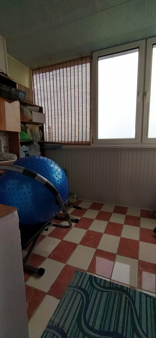 Крым, Симферопольский район, пгт. Молодежное. (8)