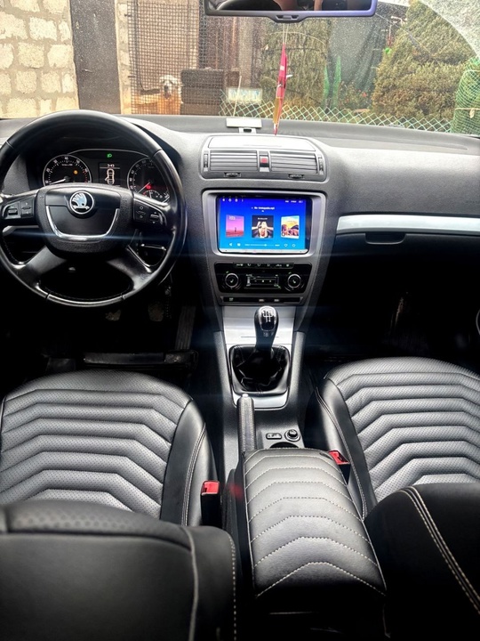 Skoda Octavia 1.6 MT, 2011 (4)