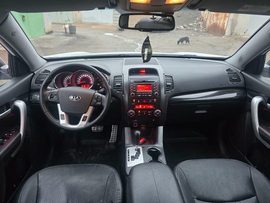 Продам Kia Sorento 2012год.
Родной пробег (7)