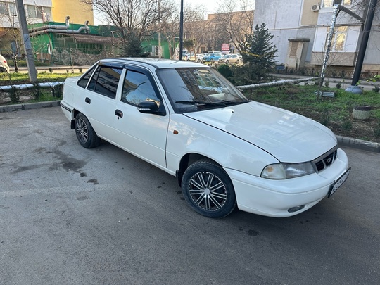 Продам собственный ,Автомобиль 2007 года (1)