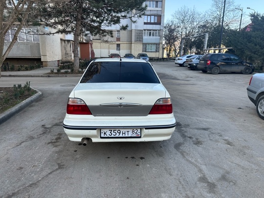 Продам собственный ,Автомобиль 2007 года (2)