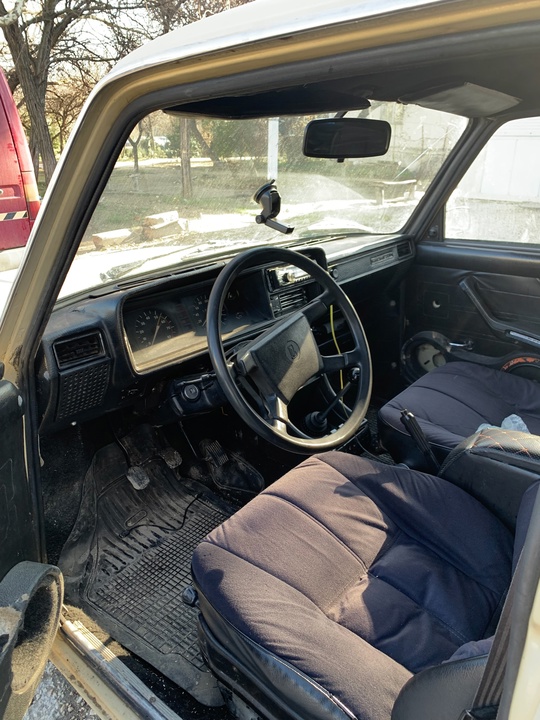 Продам ваз 2107 1983
На ходу (5)