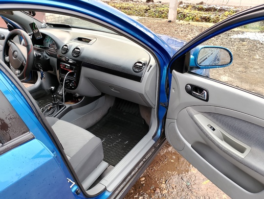 Продам Chevrolet Lacetti
Машина 2011 года