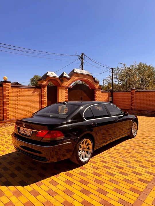 В продаже BMW SERIE 7 (2)