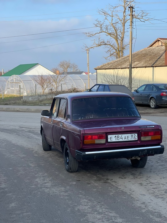 Продам ваз 2107
По технике все