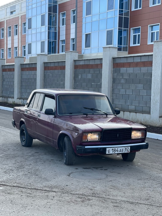 Продам ваз 2107
По технике все (2)