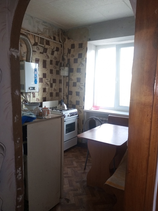 Продам 1-комнатную квартиру в Луганске, (2)