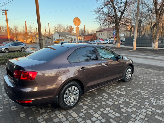 Продаю личный автомобиль 
Volkswagen Jetta (5)