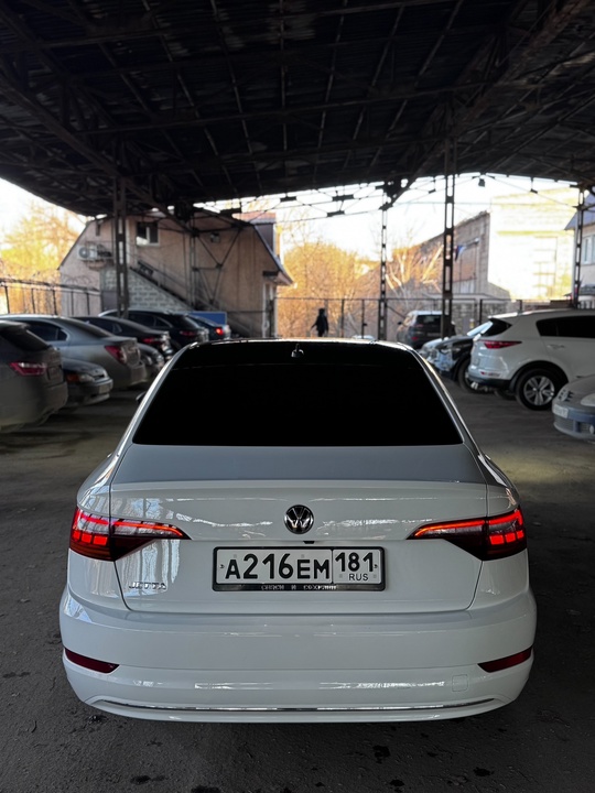 Продам Volkswagen Jetta 7 в (5)