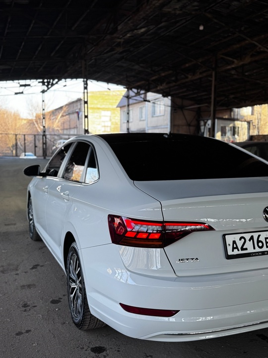 Продам Volkswagen Jetta 7 в (6)