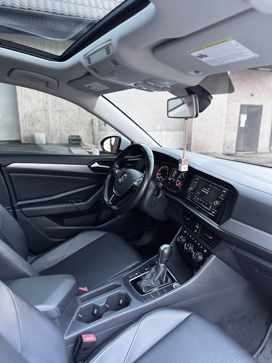 Продам Volkswagen Jetta 7 в (7)