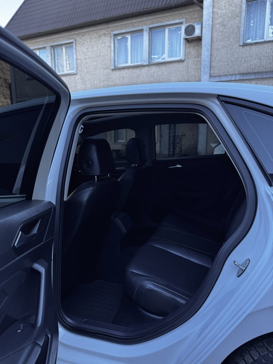 Продам Volkswagen Jetta 7 в (9)
