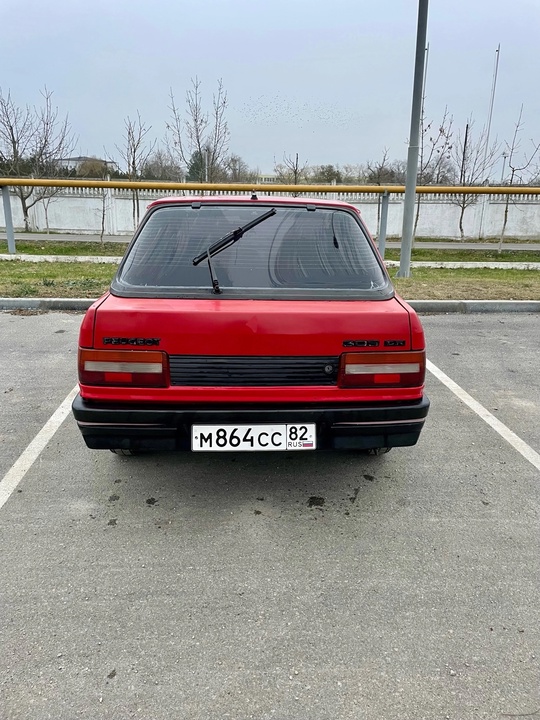Продам 
Пежо 309 
1987года 
Мотор (2)