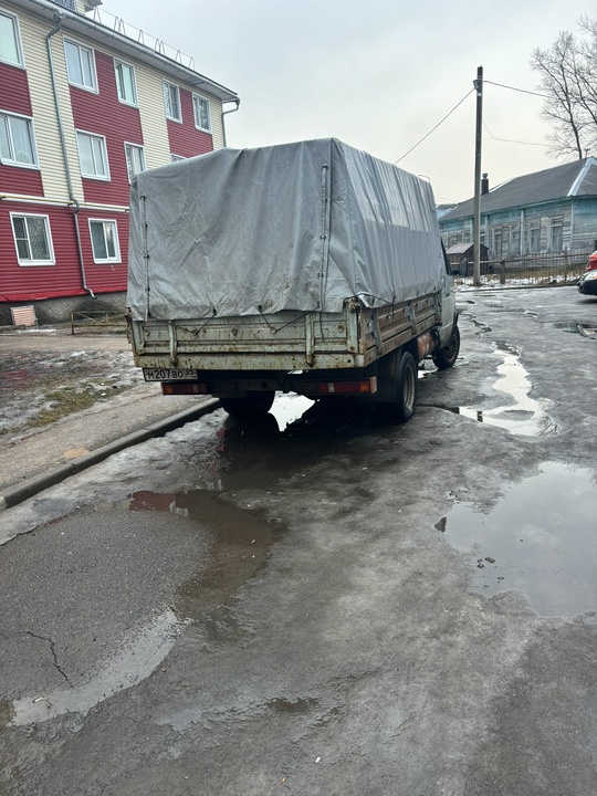 Продам 
Газель, 1999 года.
На полном (1)