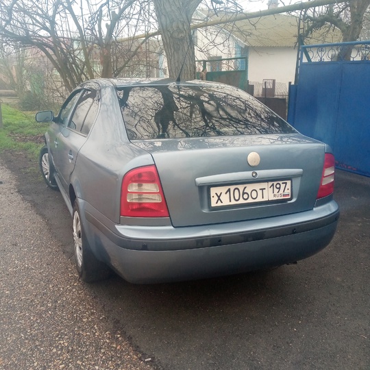 Продам шкода актавия тур 1.4 (3)