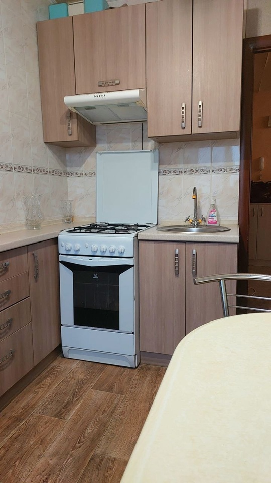 Донецк
Продам 2 ком кв Текстильщик, (3)