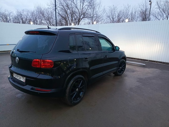 (Анонимно)
Продам Volkswagen Tiguan 1.400000т.р.
Пробег : (5)