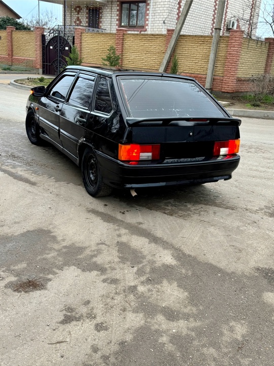 Ваз 2114 2005 год 
Живая (4)