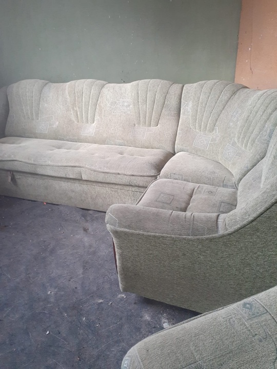 Продам мягкий уголок и кресло (3)