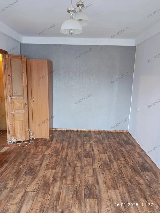 ПРОДАЕТСЯ
1 ком. квартира 5/5 
Донецк, (4)