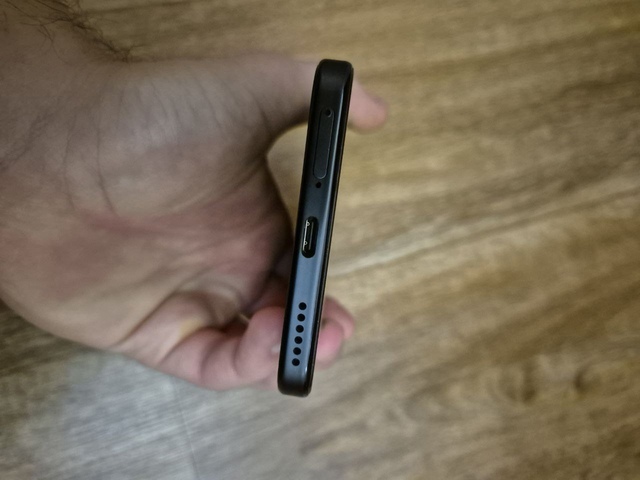 Huawei Nova 12 SE 8/256
Телефон (2)