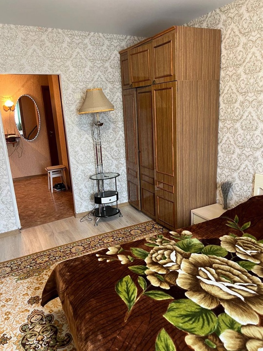 Евпатория ,звонить +7(978)642-06-06 
Продается квартира (2)