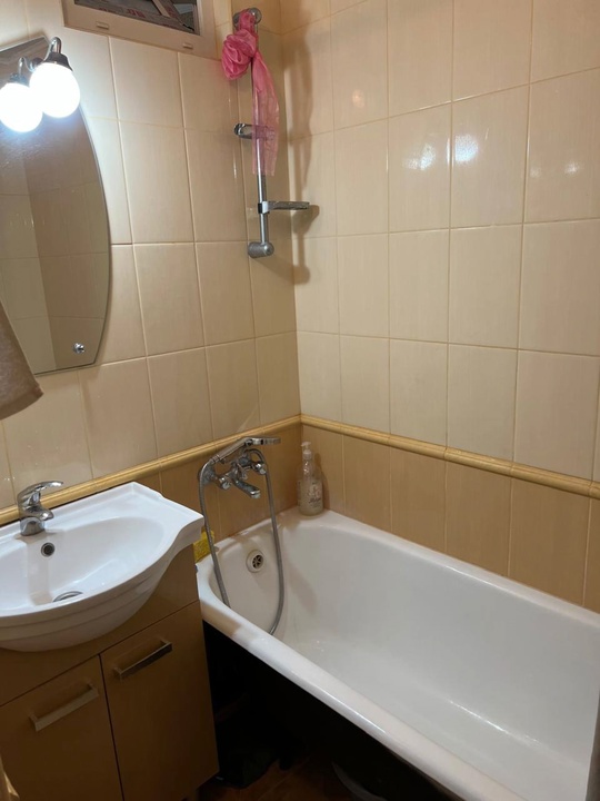 Евпатория ,звонить +7(978)642-06-06 
Продается квартира (8)