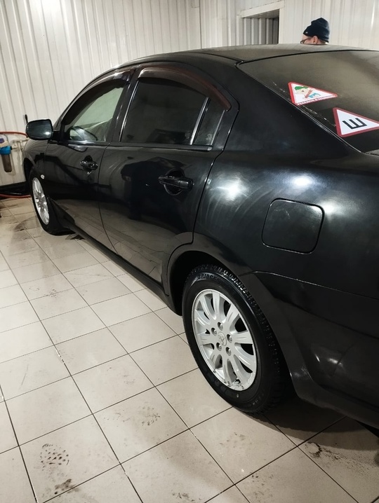 Продам Mitsubishi Galant 2.4 
2008 (4)
