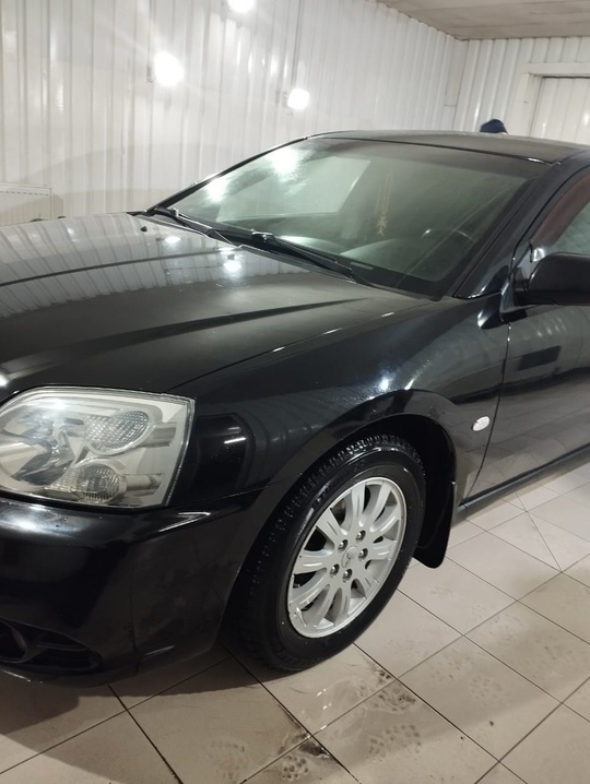 Продам Mitsubishi Galant 2.4 
2008 (5)