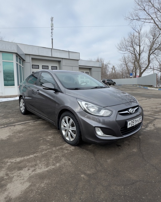Продам Hyundai Solaris 2011 г.в (1)