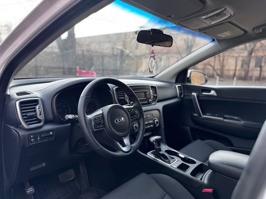 Продам Kia Sportage 2016, 4WD, (5)