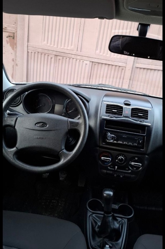 Продам ладу гранту год  (2)
