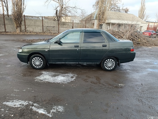 Продам ваз-2110 в хорошем состоянии (7)