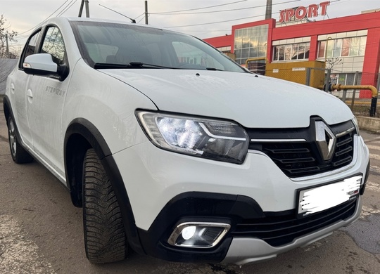 В ПРОДАЖЕ RENAULT LOGAN STEPWAY (1)