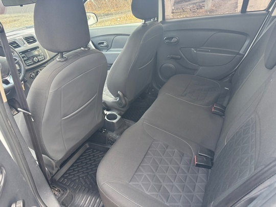 В ПРОДАЖЕ RENAULT LOGAN STEPWAY (7)