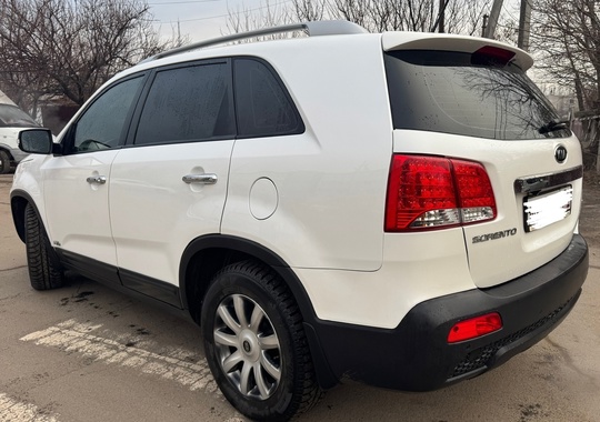 KIA SORENTO 2012 2.2 дизель (2)