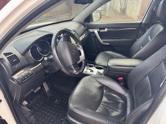 KIA SORENTO 2012 2.2 дизель (5)