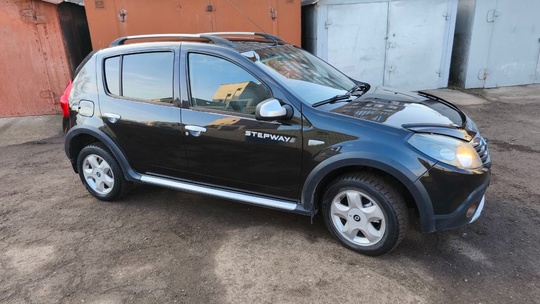 Продам Renault Sandero Stepway 2012 (1)