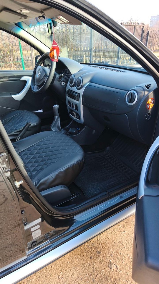 Продам Renault Sandero Stepway 2012 (7)