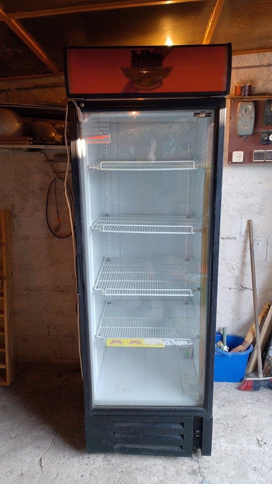Продам торговое оборудование. Всё в (5)