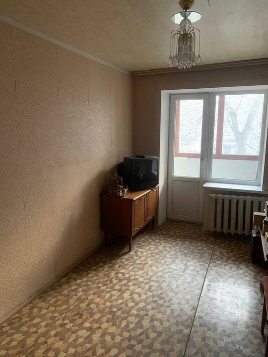 Продается 4 - х комнатная (5)
