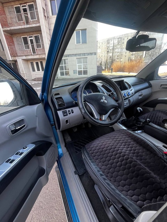 Продам Mitsubishi L200, 2007г. Пробег (4)