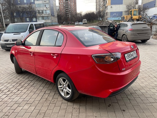FAW Oley
2014 год 
1.5 бензин (3)