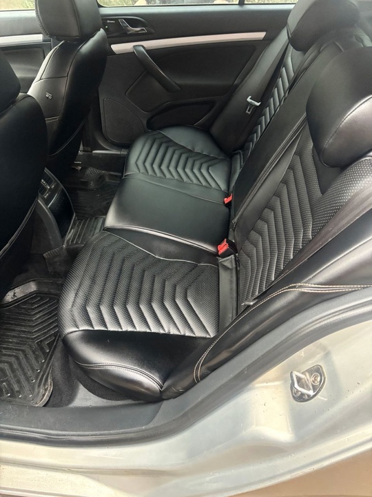Skoda Octavia 1.6 MT, 2011 (7)