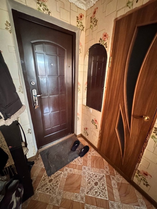 Продам однокомнатную квартиру студию в (4)