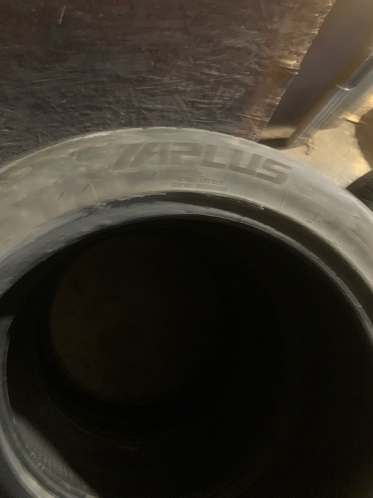 245/45/18 зима
MICHELIN 2шт- 4000к
APLUS 3шт- (3)