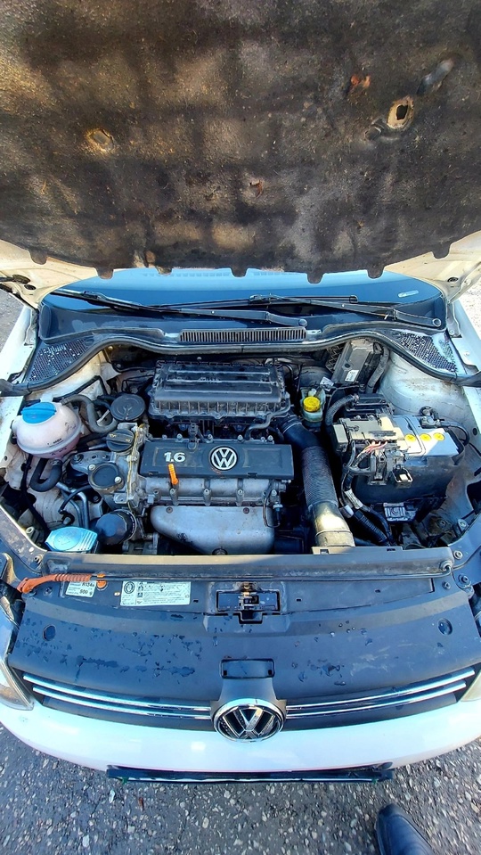 Продам полика 2011 года, автомат (5)