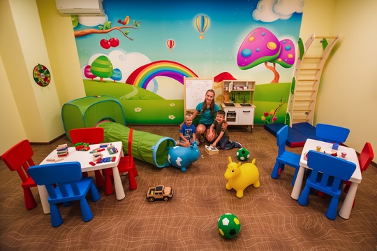 «Семейный сезон» в [https://vk.com/sandbaycrimea|парк-отеле «Песочная (7)